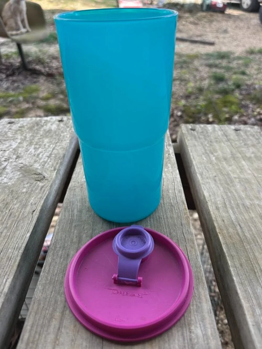 Vintage Tupperware Mega Tumbler 30oz Thirstquake Teal Purple Pink Lid 2414a 603 - Picture 4 of 5